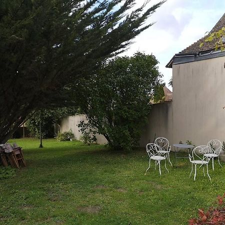 Au Coeur De Mortagne, Un Balcon Sur Le Perche Villa Bagian luar foto